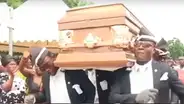 Meme de africanos bailando con ataúd: conoce el origen de la canción que acompaña el popular video