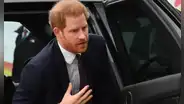 El príncipe Harry revela en su nuevo libro detalles de su primera relación sexual: “Fue humillante”
