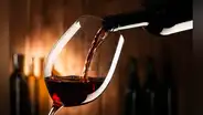 Un antioxidante del vino podría reducir la gravedad de la COVID-19, según estudio en ratones