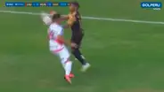 Universitario vs. Deportivo Municipal: El penal fantasma que cobró Diego Haro [VIDEO]
