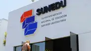 PUCP y UP respaldan a Sunedu ante investigación
