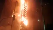 ENEL de Chile se incendia a grandes proporciones en medio de fuertes protestas [VIDEO]