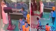 ¡Brutal reacción! Cavani se fue muy molesto tras la eliminación de Uruguay y se ‘bajó' el VAR