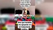 Descubre la emotiva historia del perro que vende plumones para pagar sus medicinas [FOTOS]
