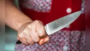 Mujer cortó el pene a violador mientras la abusaba sexualmente en su casa