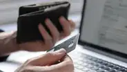 Advierten sobre estafas en ofertas de pago de línea móvil vía redes sociales