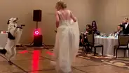 Facebook viral: novia y su perro realizan coreografía y sorprenden a invitados de boda [VIDEO]