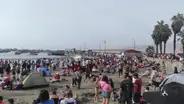 Ancón: bañistas acudieron a balneario pese a prohibición por contaminación por derrame de petróleo