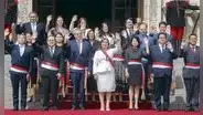 Dina Boluarte busca calmar al país con un gabinete de técnicos
