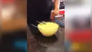Cocinero peruano revela la ‘receta secreta’ del ají de pollería y causa furor en TikTok [VIDEO]