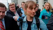 Allison Mack, de la secta sexual NXIVM, le ofreció a actriz ser "Wonder Woman"