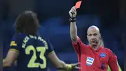 Premier League y su nueva regla: “Roja para el que tose”