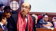 Ministro de Defensa ordena retirar todas condecoraciones a Edwin Donayre