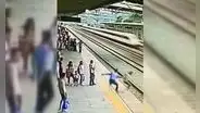 Facebook: empleado salva a mujer que intentaba suicidarse lanzándose a vías de tren