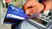 Cajas municipales lanzan tarjetas de crédito con tasas de 29%, mientras los bancos cobran hasta 120%