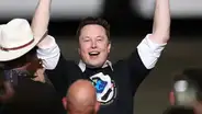 Elon Musk se convierte en el hombre más rico del mundo al superar a Bezos