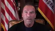Arnold Schwarzenegger sobre el pasado nazi de su padre: "Fue absorbido por un sistema de odio"
