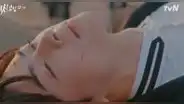 True beauty: el error en escena viral del accidente de Suho y Seojun