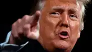 Trump responde tras ser acusado formalmente: "Es persecución política e interferencia electoral"