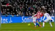 Por poco y lo rompe: durísima entrada de Dani Carvajal sobre Antoine Griezmann