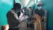 En requisa hallan celulares que 9 internos de penal usaban para extorsionar en Arequipa