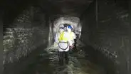 Detectan bacteria que lleva una “posible amenaza mundial” en aguas residuales de EE. UU.