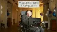 La tarde en que Stephen Hawking organizó una exclusiva fiesta para viajeros en el tiempo
