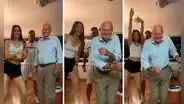 Joven le enseña una coreografía a su abuelo, pero él hace gala de su talento con sus pasos