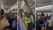 Mujer quiere cambiar de asiento a uno de primera clase e incidente retrasa el avión