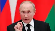 Rusia prohíbe a sus residentes transferir divisas al extranjero