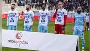 Futbolista turco rechazó usar camiseta con mensaje en contra de la guerra Rusia-Ucrania