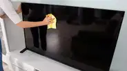 ¿Cómo limpiar y dejar reluciente la pantalla de tu televisor con productos caseros?