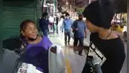 Joven muestra su talento para el canto y su madre queda cautivada con su voz