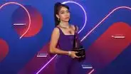 María Becerra gana premio como nueva artista del año en los Latin AMA’s 2022