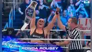 Ronda Rousey derrota a Charlotte y gana el Campeonato Femenino de SmackDown por primera vez