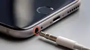 ¿Por qué la mayoría de celulares inteligentes ya no tienen el orificio en donde iban los auriculares?