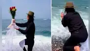 Hombre se casa con el mar, pero su felicidad se vio ‘empapada’ por una ola