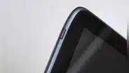 ¿Para qué sirve el botón extra que algunos teléfonos tienen al lado izquierdo?