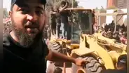 Manifestantes toman Parlamento de Irak con una excavadora: al menos 125 heridos