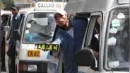 ¿Cuánto dinero ganan los cobradores de combis en Perú durante su labor diaria?
