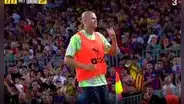 Erling Haaland se paró a calentar y recibió multitudinaria ovación en el Camp Nou