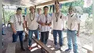Más líderes nativos son amenazados por defender bosques vírgenes en la selva
