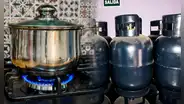 Balón de gas doméstico bordea los S/300 en Madre de Dios por bloqueo de vías