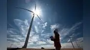 Controversia por norma que encarecería energías renovables en el Perú