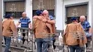 Hermanos se reencuentran después de 70 años y escena conmueve a las redes sociales
