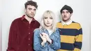 Paramore lanza advertencia tras agresión de fan a asistentes: “Si no puedes respetar, no vengas”