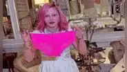 Madonna en divertido tiktok lanzando una prenda íntima: “Si fallo, soy gay”
