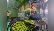 ¿Cuál es el precio del limón, la papa, frutas y verduras en los mercados de Lima?