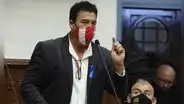 Congresista Edwin Martínez se pronuncia tras allanamiento de la Fiscalía: “Se va a demostrar mi inocencia”
