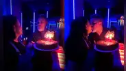 Andrés Hurtado protagoniza beso con Eva Ayllón: "Feliz cumpleaños, amor de mi vida"
